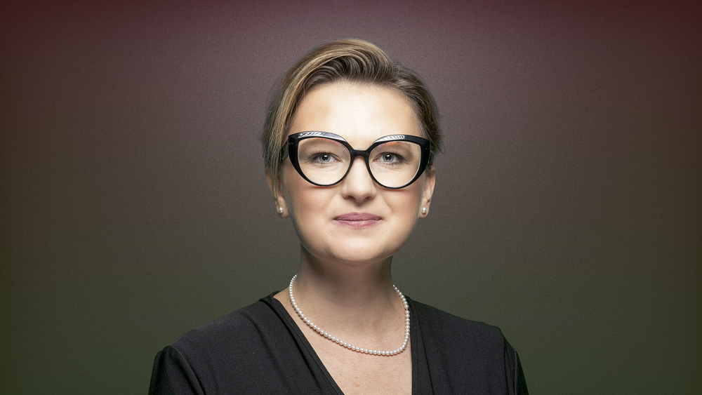 A portrait photo of Dr Karolina Rudnicka, Associate Professor at the University of Lodz